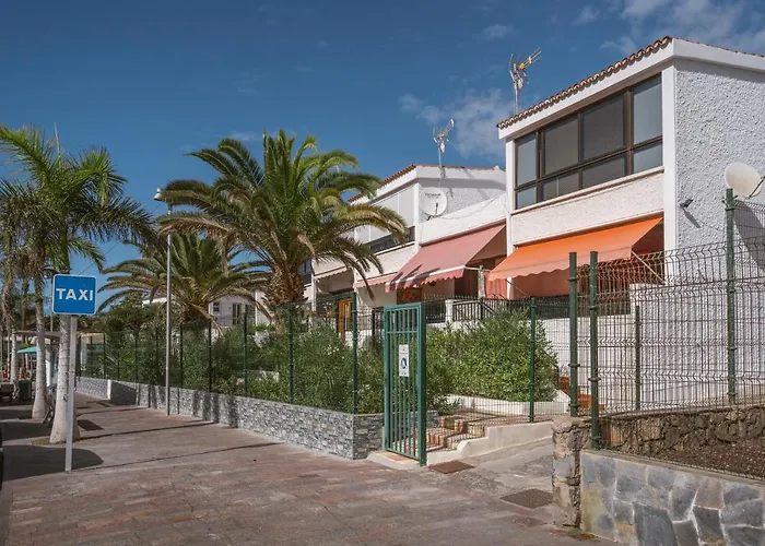 The Little Jewel With Ocean View - Las Americas